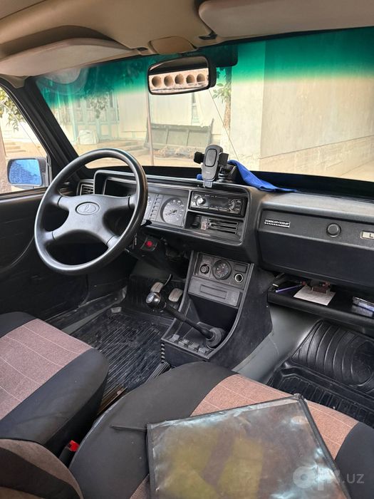 Lada VAZ 2107 

2011 yil.
Yurgan masofasi 70 000 km.
Kraskasi toz