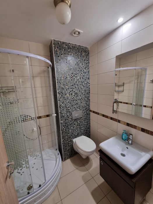 Propietar, Inchiriez apartament 2 camere utilat in Cosmopolis loc  par