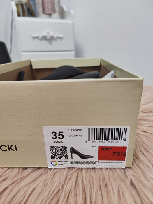 Нови обувки Lasocki