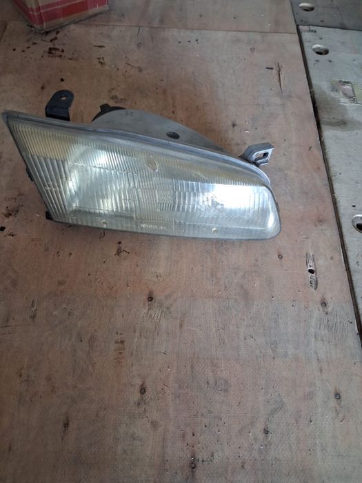 Фара на Toyota 20