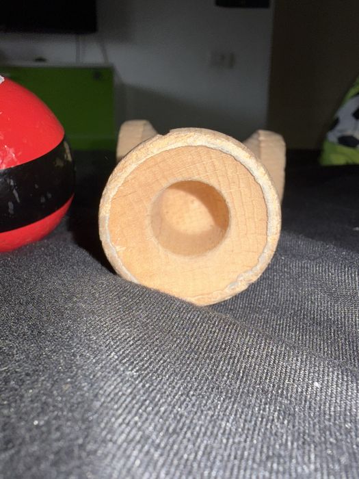 Ken okendama tama gasita pe jos