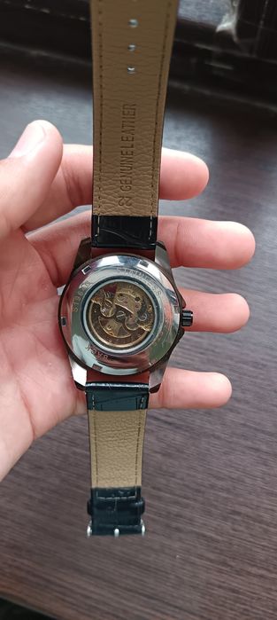Продаю часы хорошый Rolex (паленые)