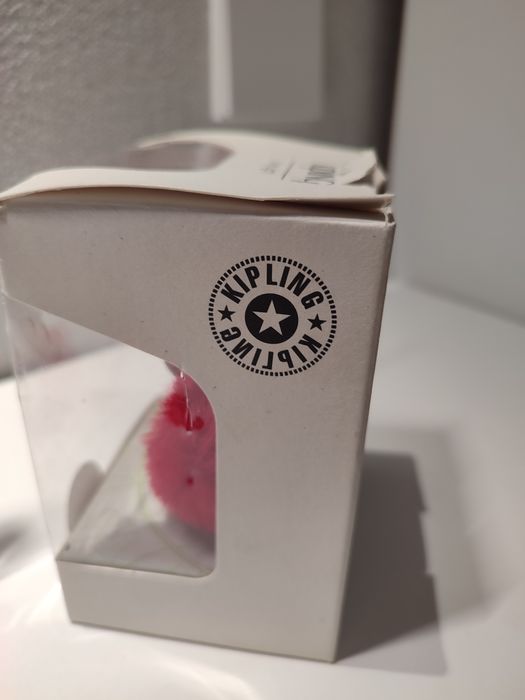 В продаже брелок или обезьянка Kipling