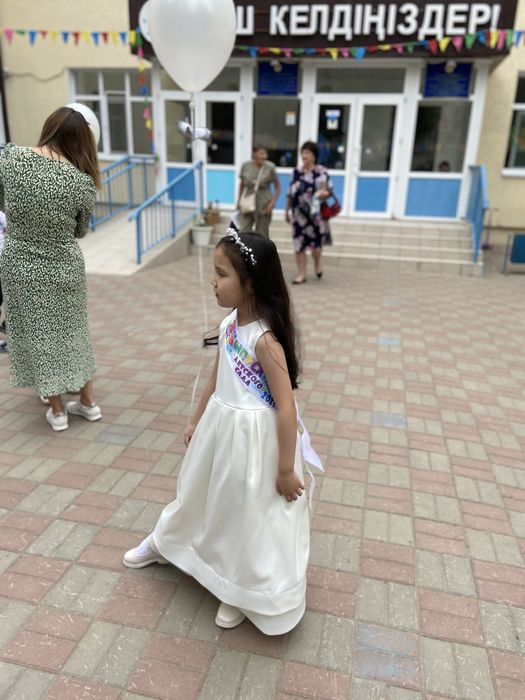 Продам платье бальное