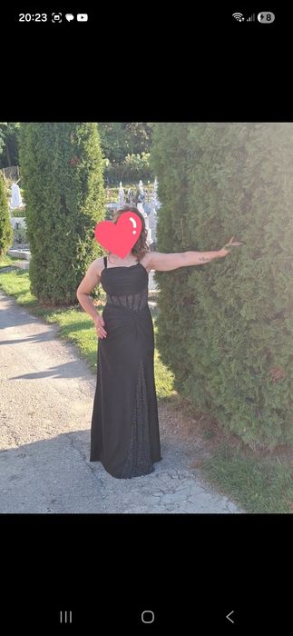 Rochie neagra de ocazie