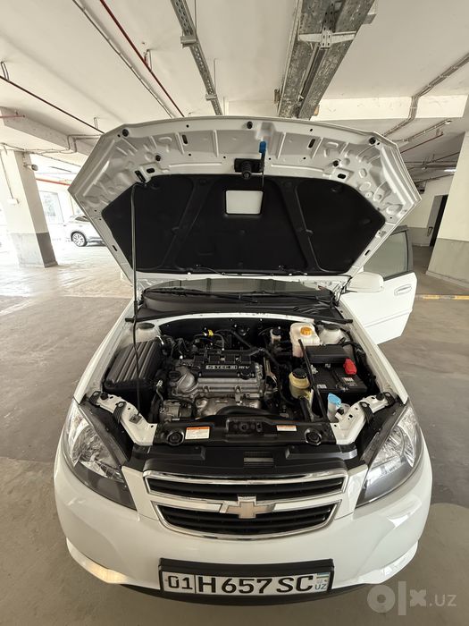 Chevrolet Gentra 2023, белая, пробег всего 7700 км, 1 хозяин.