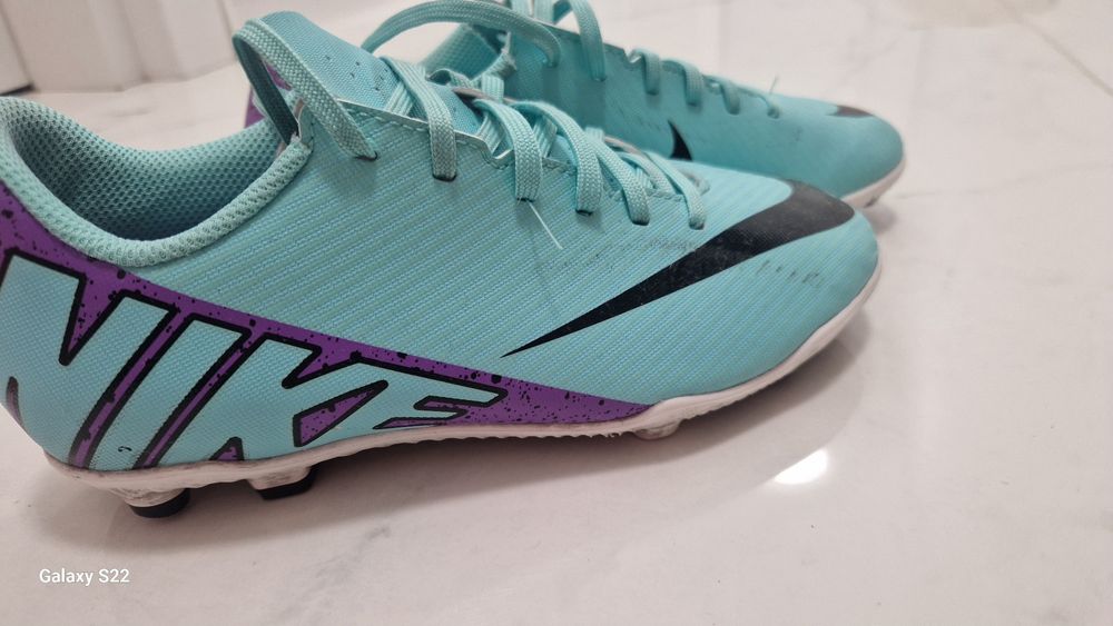 Детски бутонки Puma  и Nike