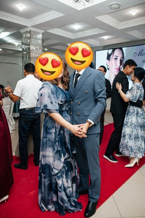 Продаётся платье