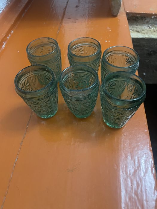 Бір каровка стакан