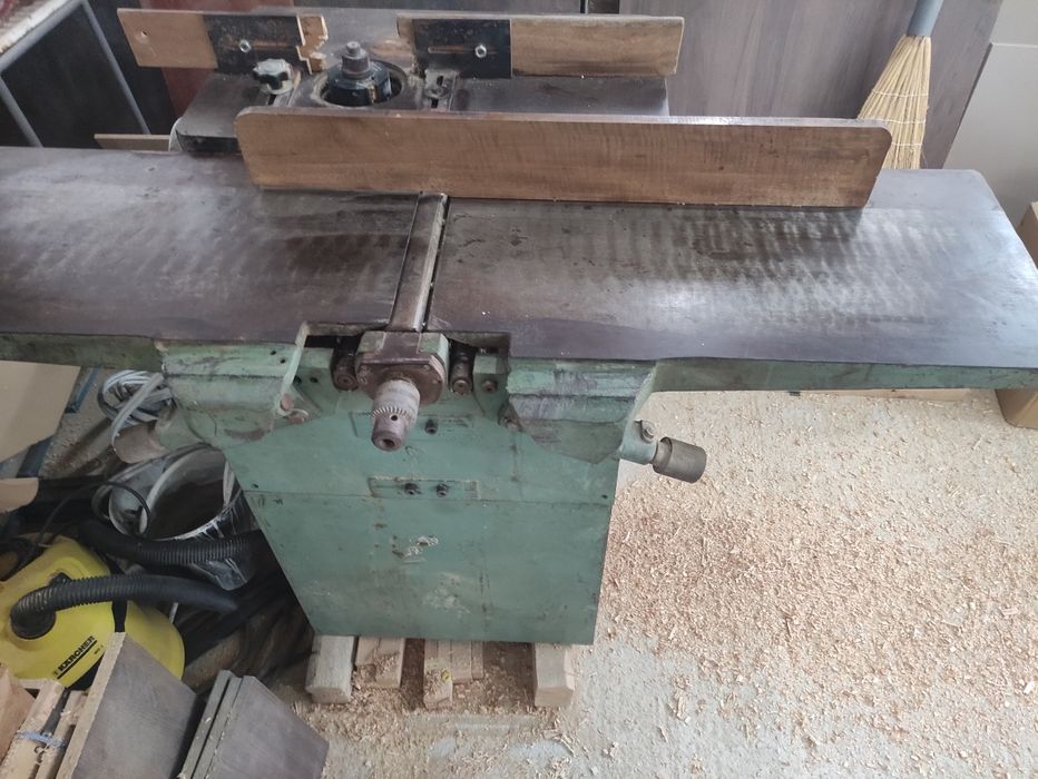 4 операционна дърводелска машина