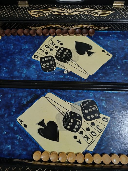 Игровой столик нарды шахматы