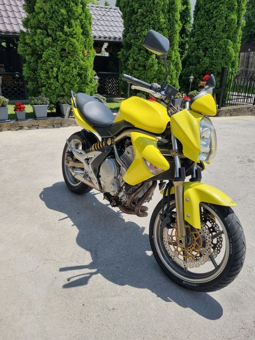 Motocicletă Kawasaki er6n