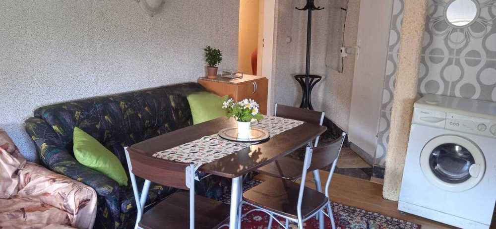 Дава се под наем Едностаен апартамент в Пловдив, Център - 38 кв.м за 260 € - Снимка #2