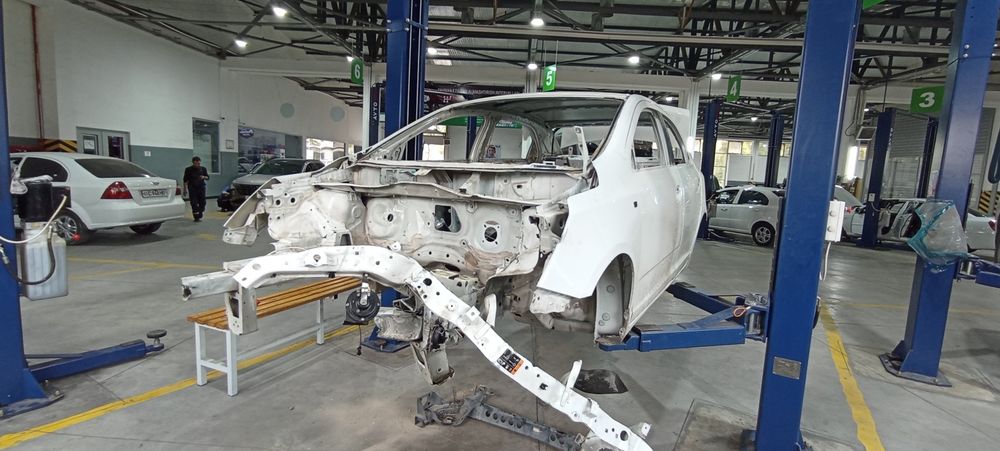 Cobalt kuziv sotiladi srochni 2016 4 ta eshik tom bagaj butun