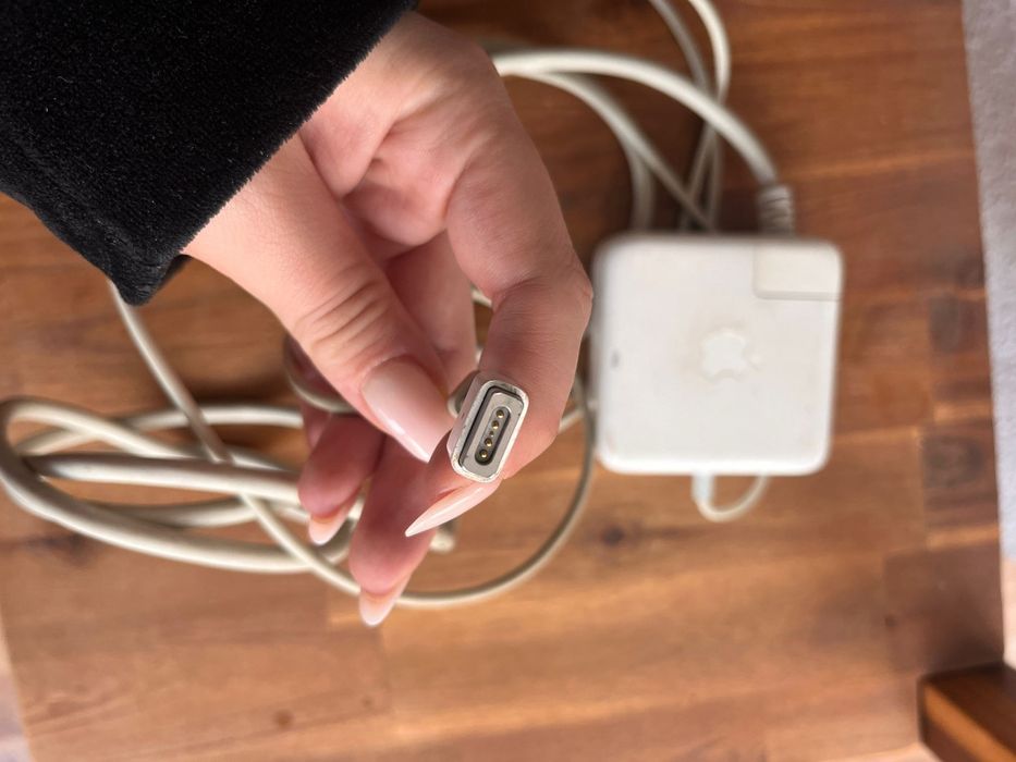 Incarcator macbook 60w, A1184