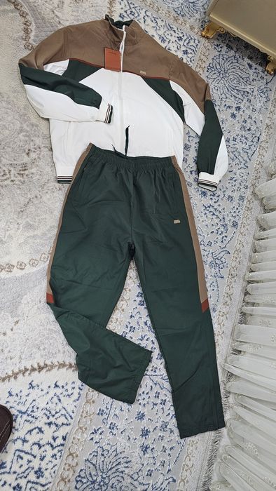 Erkaklar sport kiyimi sotiladi Zegna