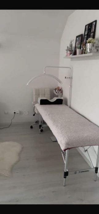 Masa de masaj potrivita pentru cosmetica