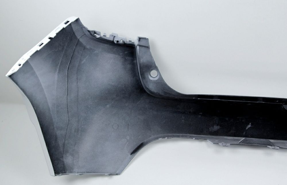 Bara spate noua vopsita alb cod vopsea 369 Renault Clio 2012 - 2019