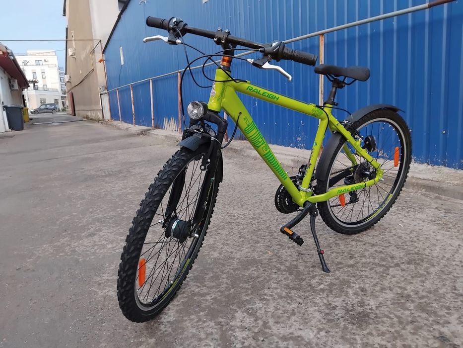 Vând bicicleta din aluminiu