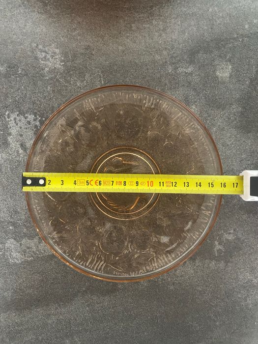 Купички десертни чинии и чаши за ракия