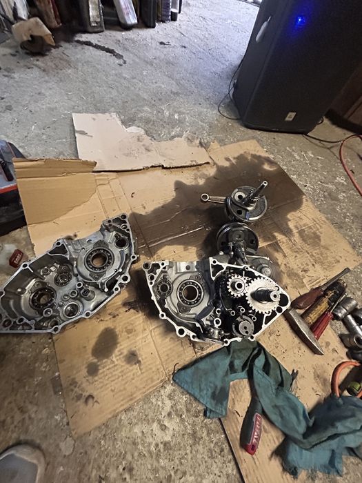 Vand sau schimb yzf 250 motor blocat