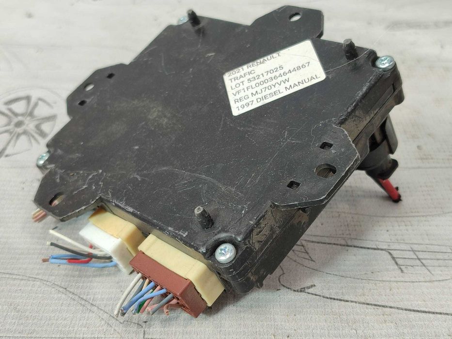 Modul control acces Keyless Go Renault Trafic III COD: 243751642R 2021 / [2014-] / (5G3)