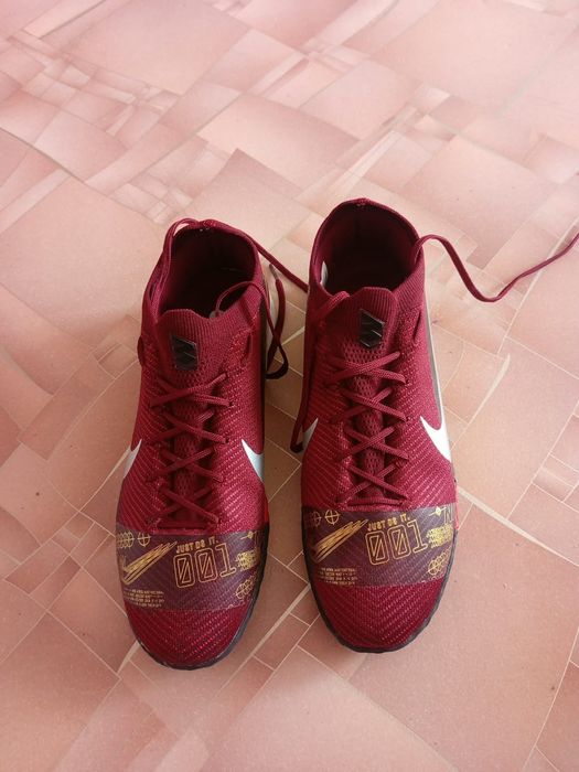 Продам Nike Phantom