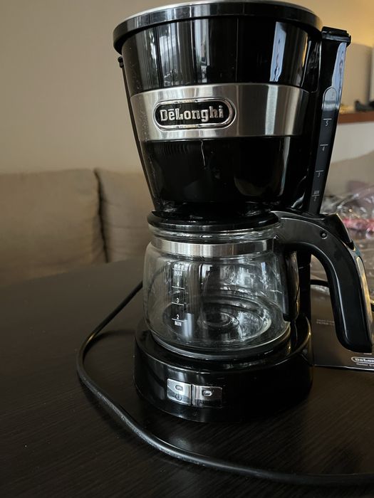 Кафемашина шварц Delonghi
