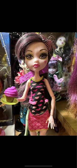 Продам кукол монстр хай!
