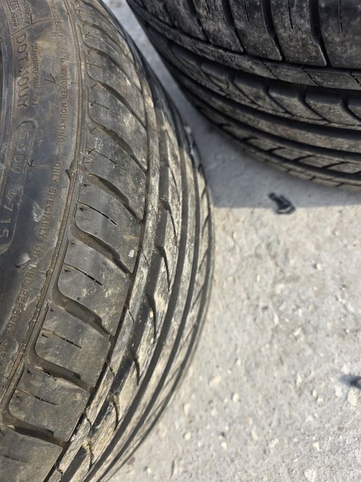 Гуми в доста добро състояние
