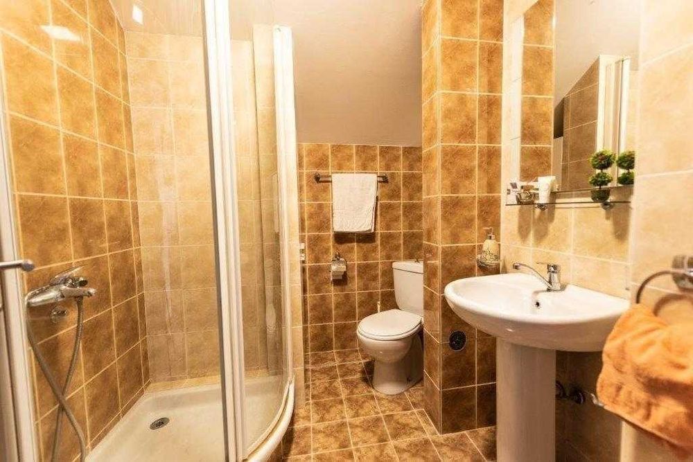 Дава се под наем Двустаен апартамент в Бургас, Лазур - 57 кв.м за 188.7 € - Снимка #3