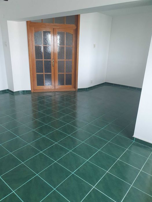 Vand apartament 3 camere Micro3