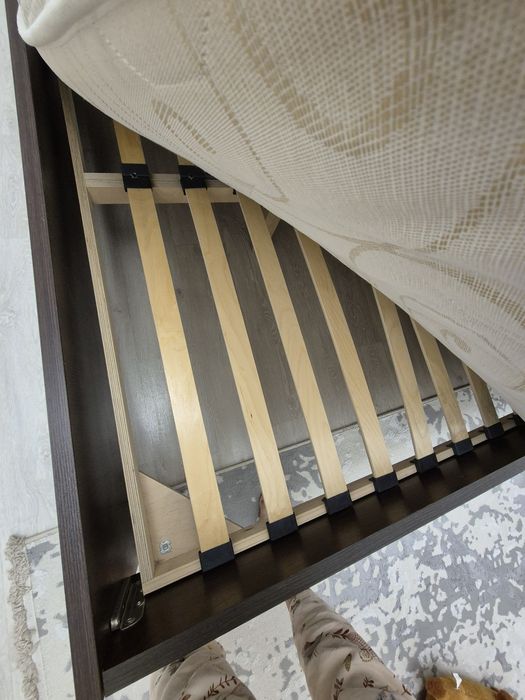 Продам кровать 160х200