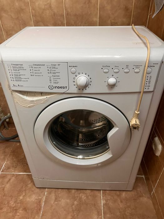 Стиральная машина INDESIT