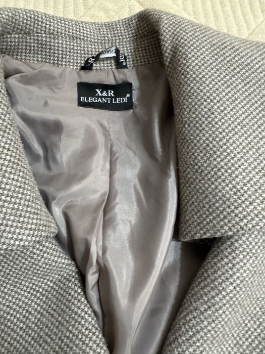 Продам женское  пальто