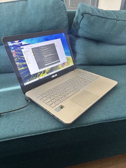 Asus Light gaming• i7-6700HQ• 12gb ram Ddr4• SSD 256gb• GTX 950