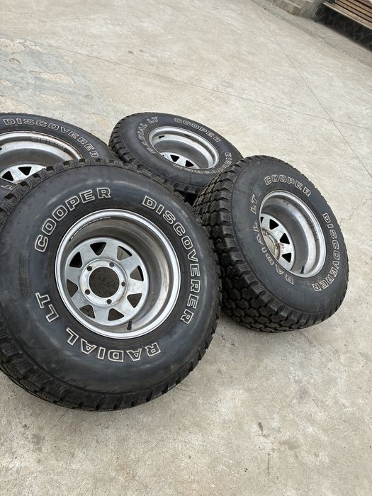 Jante +cauciucuri Discoverer Radial Lt  33 12.5 R15Jeep,Toyota,Patrol