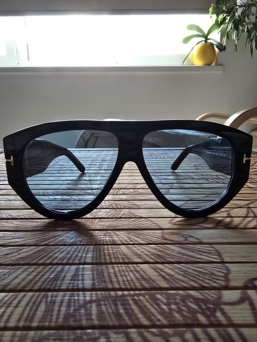 Слънчеви очила Tom Ford BRONSON (FT1044)