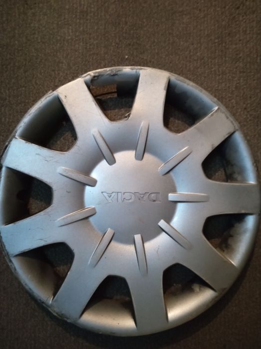 Vând capace auto Dacia model 2007-2018 nota9 din 10 trimit in tara cu