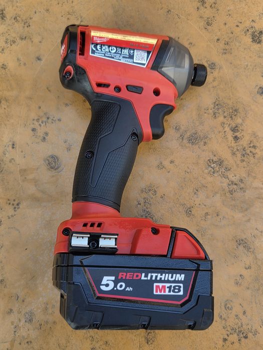 Винтоверт MILWAUKEE M18 FQId