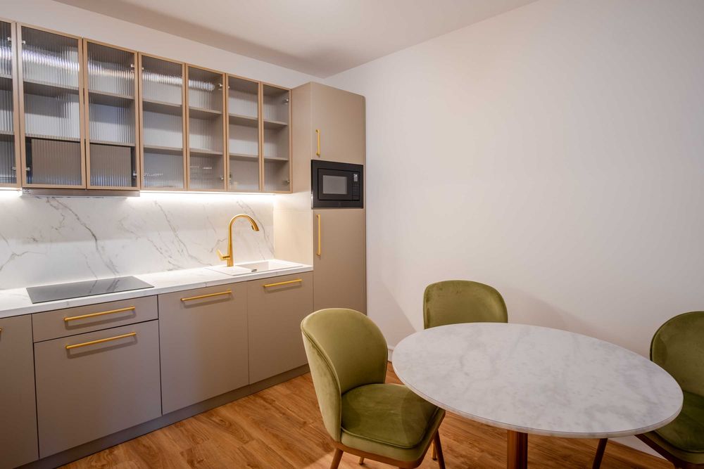 Apartament 2 camere PRIMA ÎNCHIRIERE, 63 mp, Victor Babeș, parcare