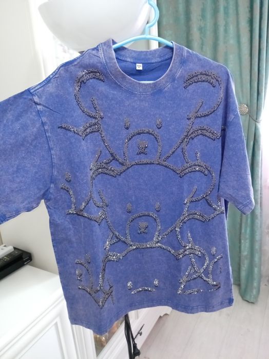 Футболки стразы  отличное качество