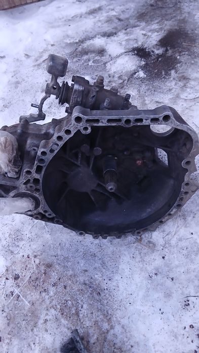 Тойота камри 2.4  30.35.40