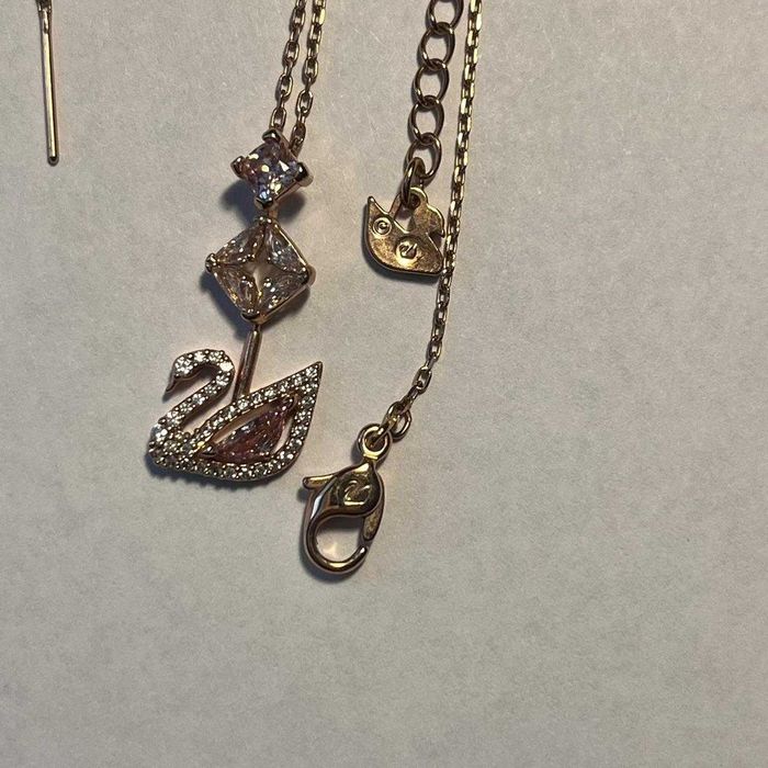 Set Swarovski Swan, Lantisor/Cercei - nou, în cutie