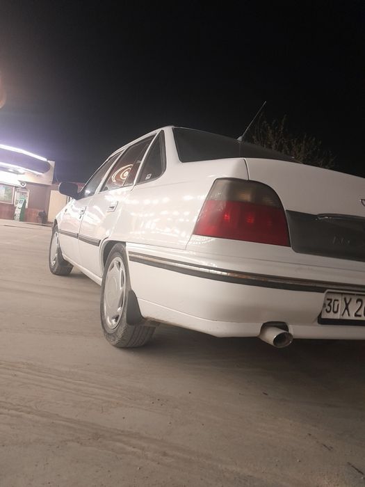 Nexia 1 sotiladi polni asvijit bulgan