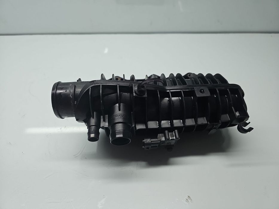 Galerie admisie Ford Focus 3 Hatchback [Fabr 2011-2015] 1047092S01 1.0