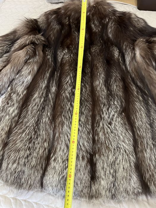 Blana de vulpe si caciulă de damă