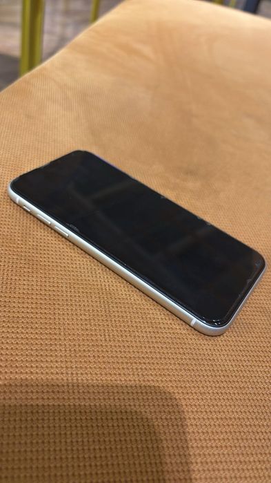 Айфон 11 продаю !