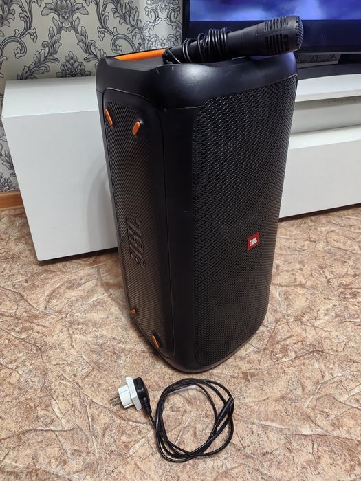 Продам  Колонку JBl оригинал