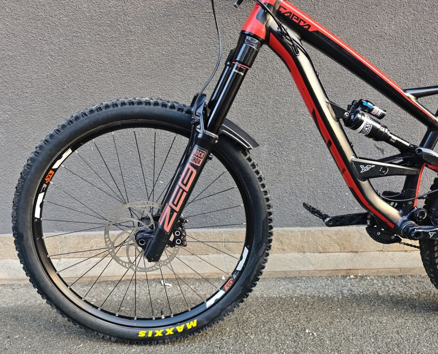 Алуминиев Велосипед 27.5 YT Full Rock Shox Zeb  Sram Eagle 1x12 Magura MT5